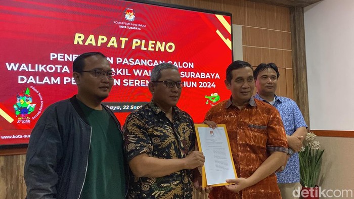 Penetapan paslon Pilwali Surabaya 2024.
