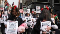 Aksi untuk mendukung warga Palestina di Gaza itu dilakukan saat konferensi tahunan Partai Buruh Inggris.