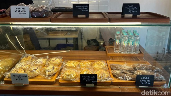 Roti Sourdough yang Lembut Chewy Ada di Artisan Bakery Tebet