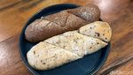 Roti Sourdough yang Lembut Chewy Ada di Artisan Bakery Tebet