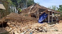 Polisi menemukan bahan peledak yang ditemukan di rumah korban jumlahnya sebanyak dua plastik (kresek). Bahan peledak itu langsung dilakukan pemusnahan untuk menghindari terjadinya hal-hal yang tidak diinginkan.