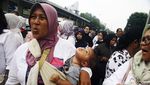 Massa Demo KPU Jakarta, Gelar Aksi Coblos Tiga Paslon