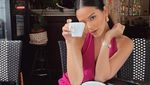Gaya Cantik Alyssa Daguise saat Ngopi dan Makan Es Krim  di Paris
