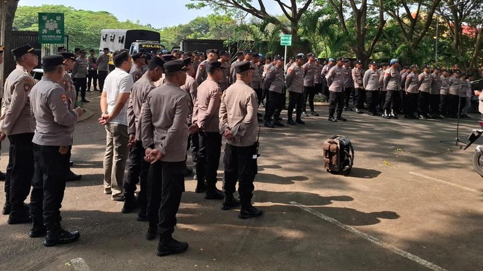 Apel pesukan pengamanan pengambilan nomor urut Pilbup Banyuwangi