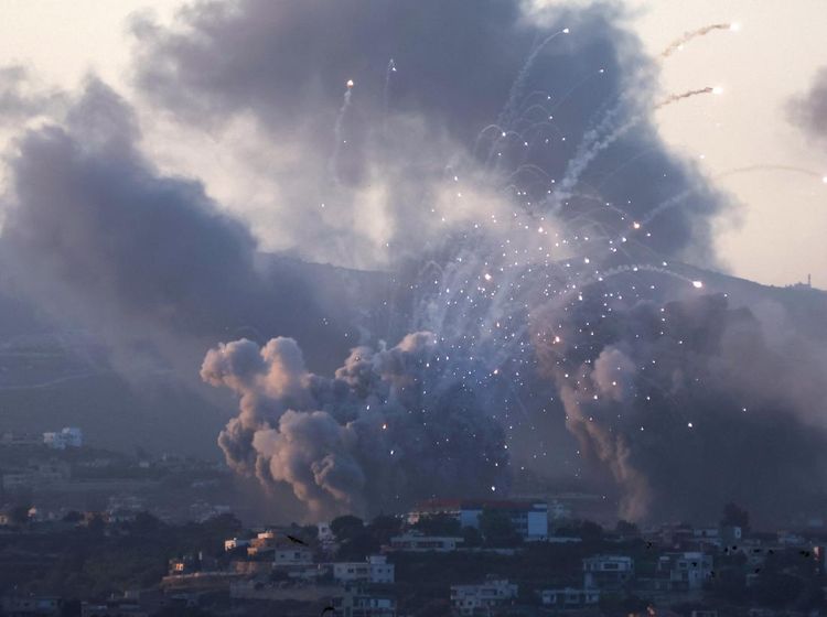 Asap Mengepung Lebanon Saat Israel Kembali Luncurkan Serangan