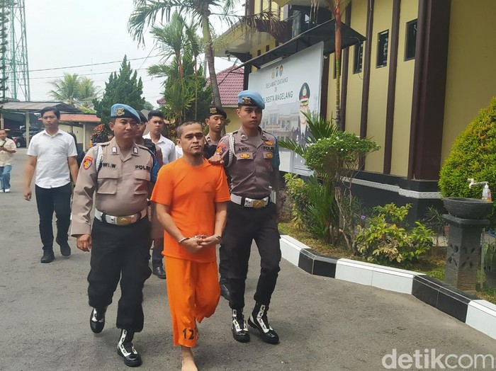 Suasana jumpa pers kasus dugaan pungli yang menimpa guru honorer di Kabupaten Magelang, Senin (23/9/2024).