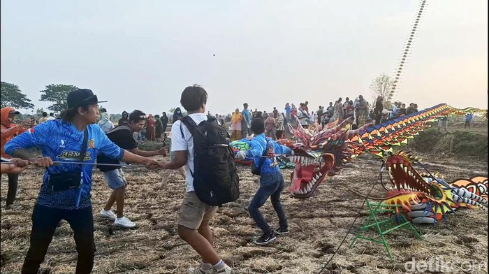 Festival Layang-Layang di Gresik Festival Layang-Layang di Gresik
