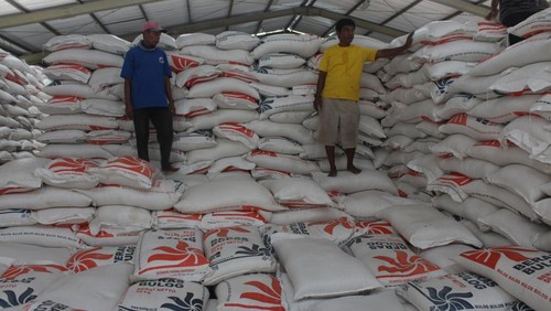 Suasana gudang beras Bulog di Dasan Cermen, Kota Mataram beberapa waktu lalu.