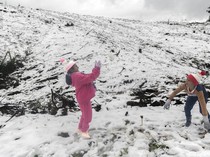 Heboh, Wilayah Afrika Selatan Tiba-tiba Diselimuti Salju