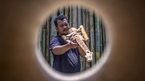 Ini Gitar yang Terbuat dari Bambu Made in Bandung