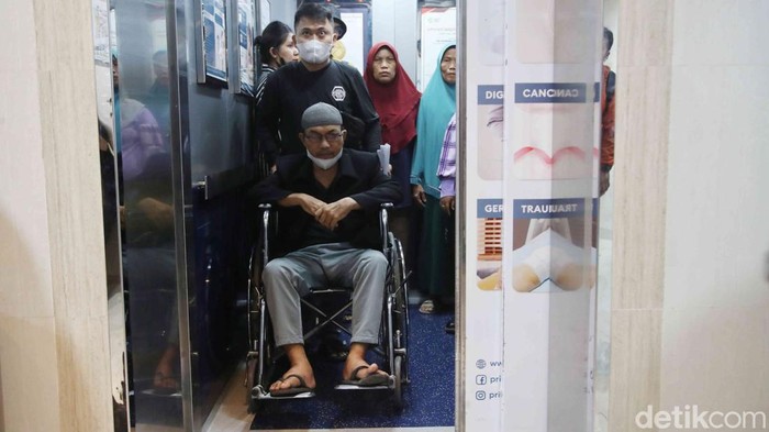 Inovasi teknologi dilakukan dalam rangka memberi pelayanan kesehatan terbaik kepada pasien. Inovasi itu memungkinkan pasien berobat tanpa antre.