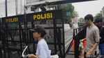 Jelang Undian Nomor Urut Pilkada DKI, Trotoar Diserobot-Lalu Lintas Macet