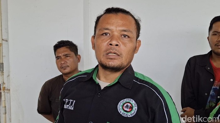 Ketua Persaudaraan Pengemudi Truk Indonesia (PPTI) Korwil Sumsel, Feri Bagus Setiawan