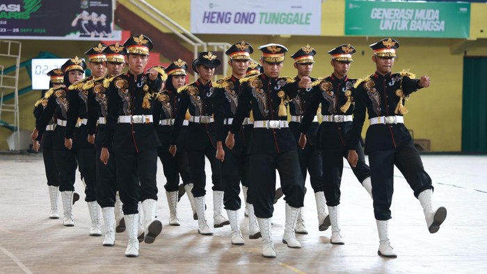 Kompetisi Kreasi Baris Berbaris