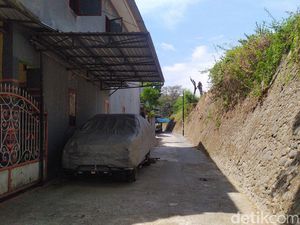 Heboh Warga Bangun Garasi Sampai Tutup Jalan, Aturan Benarnya Gimana?