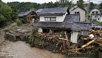 Wilayah tersebut masih terguncang oleh gempa dengan 7,5 Magnitudo (M) pada awal tahun ini, yang merobohkan bangunan, memicu gelombang tsunami, dan memicu kebakaran besar.