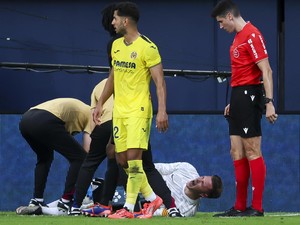 Cedera Parah, Ter Stegen Bisa Absen Lama
