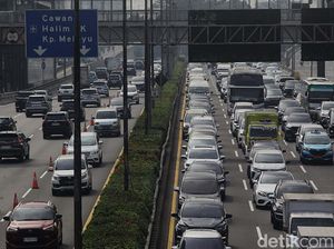 Video: Tol Dalam Kota Macet Sore Ini Jelang Long Weekend