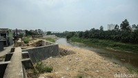 Kapolda Metro Jaya Irjen Karyoto menduga tujuh orang yang ditemukan tewas di Kali Bekasi, Kota Bekasi, menceburkan diri karena takut adanya patroli polisi. Dugaan sementara ketujuh mayat itu terkait aksi tawuran.  