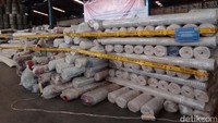 Produk tersebut nantinya akan dimusnahkan oleh pelaku usaha dan diawasi Satgas. Sebagai hukuman jeranya, pelaku usaha akan dikenakan sanksi administrasi.   