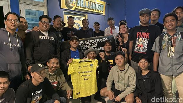 Brajamusti dan Pak Midun.