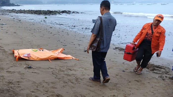 Pelajar asal Kediri yang tenggelan di Pantai Dlodo Tulungagung ditemukan tewas