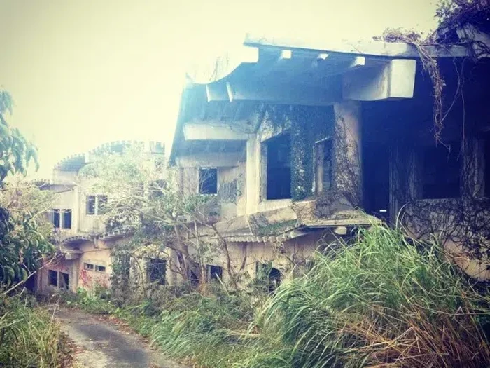Penampakan Hotel Nakagusuku Kogen.