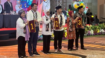 Potret Pengundian Nomor Urut Paslon Pilgub Jatim 2024