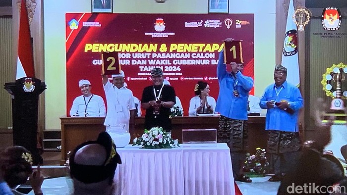Pengundian nomor urut paslon Pilgub Bali 2024 digelar di kantor KPU Bali, Senin (23/9/2024). (Foto: Rizki Setyo/detikBali)