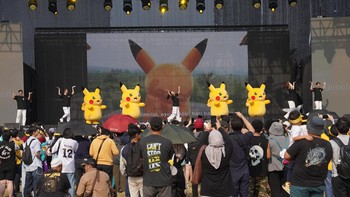 Pokémon Go City Safari: Jakarta siap memanjakan para penggemar Pokémon dengan berbagai kegiatan seru, seperti Pikachu Dance Show, Pikachu Night Drone Show, Pikachu EDM, Pikachu Meet and Greet, dan Pikachu Parade. Tak hanya itu, acara ini juga akan semakin meriah dengan penampilan spesial dari JKT48, Isyana Sarasvati, dan Vidi Aldiano. Foto: Niantic Inc