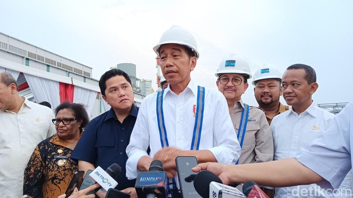 Presiden Joko Widodo (Jokowi) Resmikan Smelter Freeport di Gresik