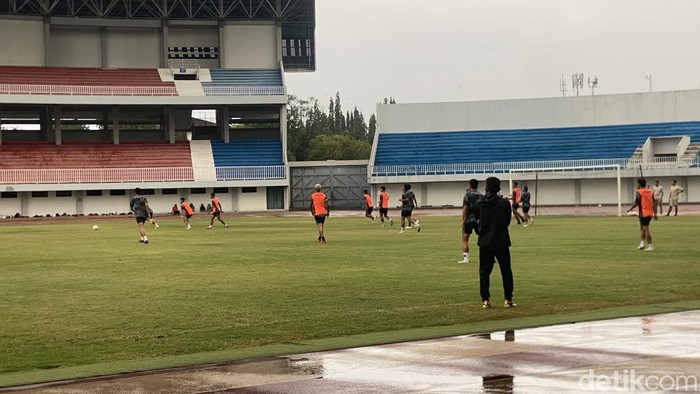 Sesi latihan PSIM Jogja, Senin (23/9/2024).