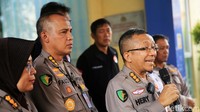 RS Polri meminta pihak keluarga korban membawa identitas hingga alat pribadi korban. Hal itu disampaikan Herry Wijatmoko dalam memberikan keterangan pers.