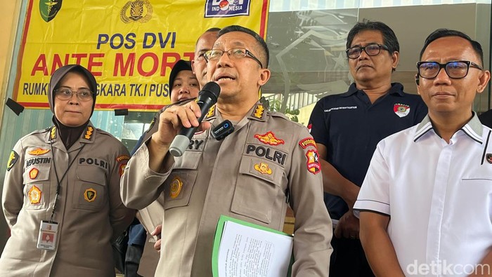 RS Polri mulai melakukan gelar rekonsiliasi 7 jenazah yang ditemukan di Kali Bekasi.