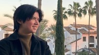 Ketika berpacaran dengan Lolly, keduanya kerap mengabadikan momen kebersamaan mereka di media sosial. (Foto: Instagram/@ollaramlan/@seanmikaelalexander)