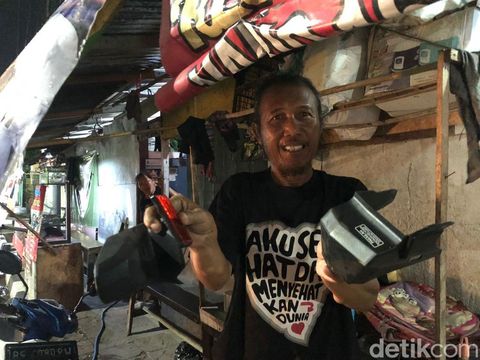 Speed bump (pita penggaduh) di Jalan Letjen Suprapto, Gedongtengen, Kota Jogja, DIY, dan rontokan bodi motor yang ditemukan warga sekitar, Senin (23/9/2024) malam.