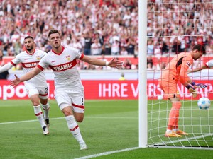 Stuttgart Vs Dortmund: Die Borussen Digilas 1-5