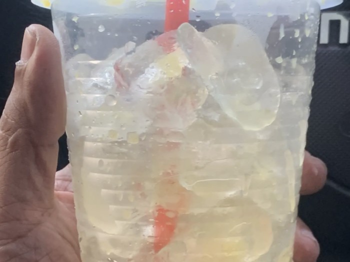 Zonk! Beli Minum di Pasar Malam, Isinya Cuma 3 Tegukan