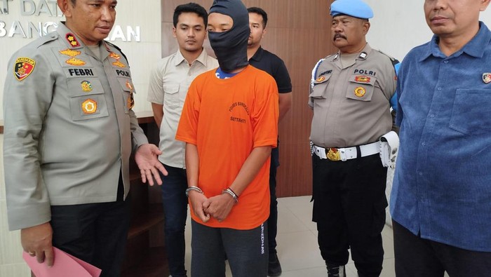 Achmad Fikri Islamuddin (20), mahasiswa Universitas Trunojoyo Madura (UTM) resmi jadi tersangka penganiayaan pacarnya