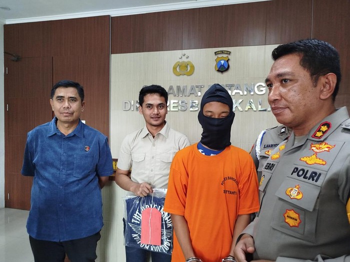 Achmad Fikri Islamuddin (20), mahasiswa Universitas Trunojoyo Madura (UTM) resmi jadi tersangka penganiayaan pacarnya