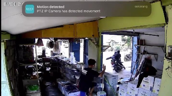 Aksi pelaku curanmor di Pasuruan digagalkan karyawan toko