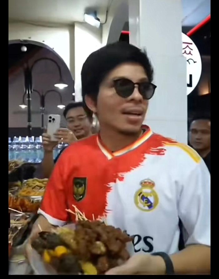 Atta Halilintar Siaran Langsung Jajan Gudeg dan Angkringan di Yogyakarta