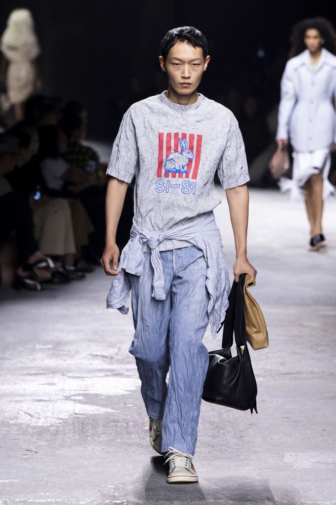 MILAN, ITALY - SEPTEMBER 21: A model walks the runway during the Bottega Veneta Ready to Wear Spring/Summer 2025 fashion show as part of the Milan Fashion Week on September 21, 2024 in Milan, Italy. (Photo by Victor VIRGILE/Gamma-Rapho via Getty Images)