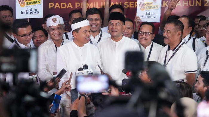Dedi Mulyadi dan Erwan Setiawan yang maju di Pilgub Jabar 2024.