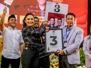 Gaya Sederet Artis Saat Penetapan Nomor Urut Pilkada 2024