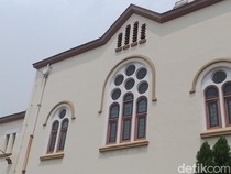 Gereja Ayam Pasar Baru Tempat Ibadah Kelas Menengah-Bawah di Era Kolonial Belanda