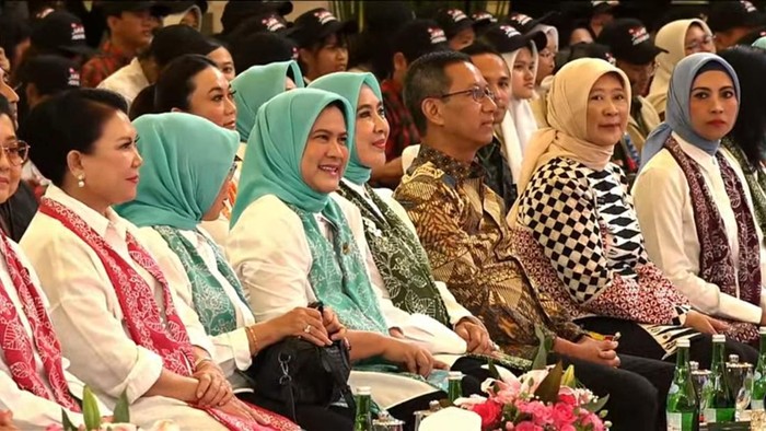 Ibu Negara Iriana Jokowi dan Pj Gubernur DKI Heru Budi Hartono menghadiri sosialisasi penyuluhan pencegahan penyalahgunaan narkoba se Provinsi DKI Jakarta.