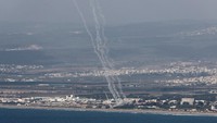 Mereka juga menargetkan fasilitas perusahaan pertahanan Rafael, yang berkantor pusat di Haifa. (REUTERS/Ronen Zvulun)