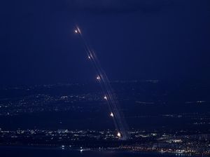 Israel Aktifkan Iron Dome untuk Tangkal Serangan Roket Lebanon
