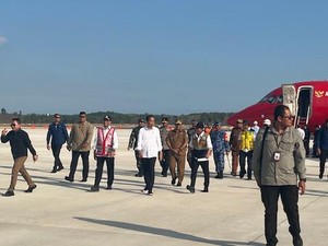 Video Jokowi Cerita Pengalaman Landing Perdana di IKN: Mulus Banget